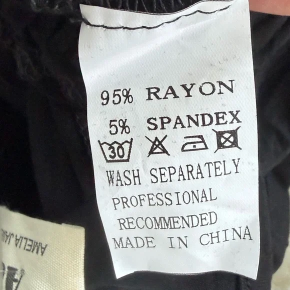 Amelia James Black Drawstring Short Sleeve Jumpsuit. NWT. Women’s size small. - Picture 5 of 5